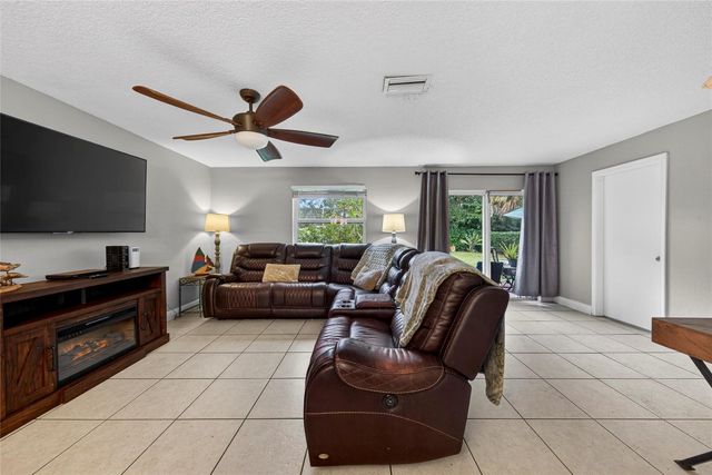 3002 NW 103rd Lane, Coral Springs, FL 33065