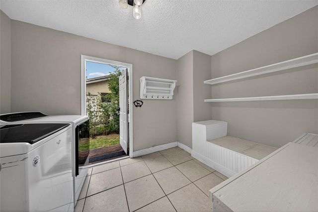 3002 NW 103rd Lane, Coral Springs, FL 33065