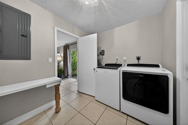 3002 NW 103rd Lane, Coral Springs, FL 33065