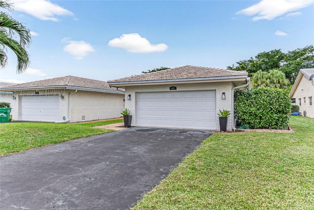 3002 NW 103rd Lane, Coral Springs, FL 33065