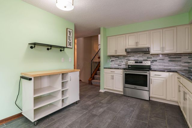 6629 Olivetree Court, Reynoldsburg, OH 43068