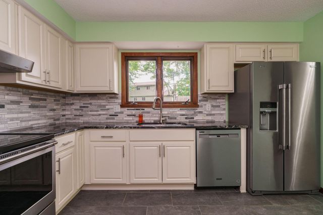 6629 Olivetree Court, Reynoldsburg, OH 43068