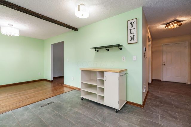 6629 Olivetree Court, Reynoldsburg, OH 43068