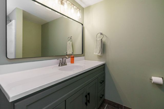 6629 Olivetree Court, Reynoldsburg, OH 43068