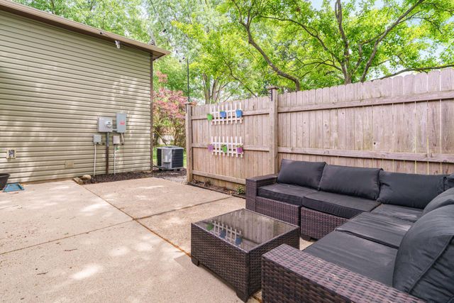6629 Olivetree Court, Reynoldsburg, OH 43068