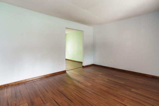 6629 Olivetree Court, Reynoldsburg, OH 43068