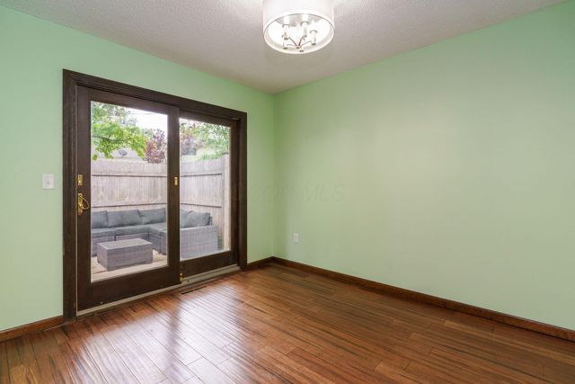 6629 Olivetree Court, Reynoldsburg, OH 43068