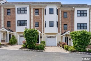 4 Central Avenue 4C, Caldwell, NJ 07006