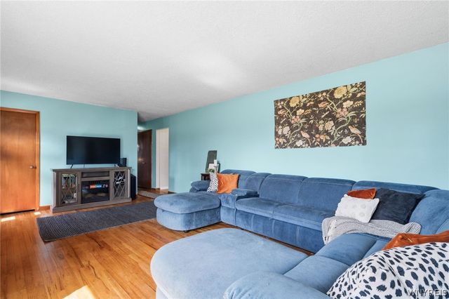 4175 Lockport Road, Cambria, NY 14094