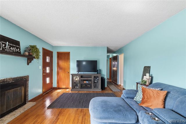 4175 Lockport Road, Cambria, NY 14094