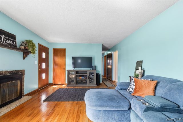 4175 Lockport Road, Cambria, NY 14094