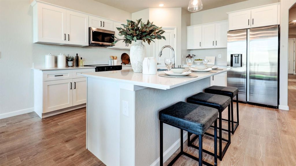 Image 4 of property listing at 4146 N Tisha Avenue, Fresno, CA 93723