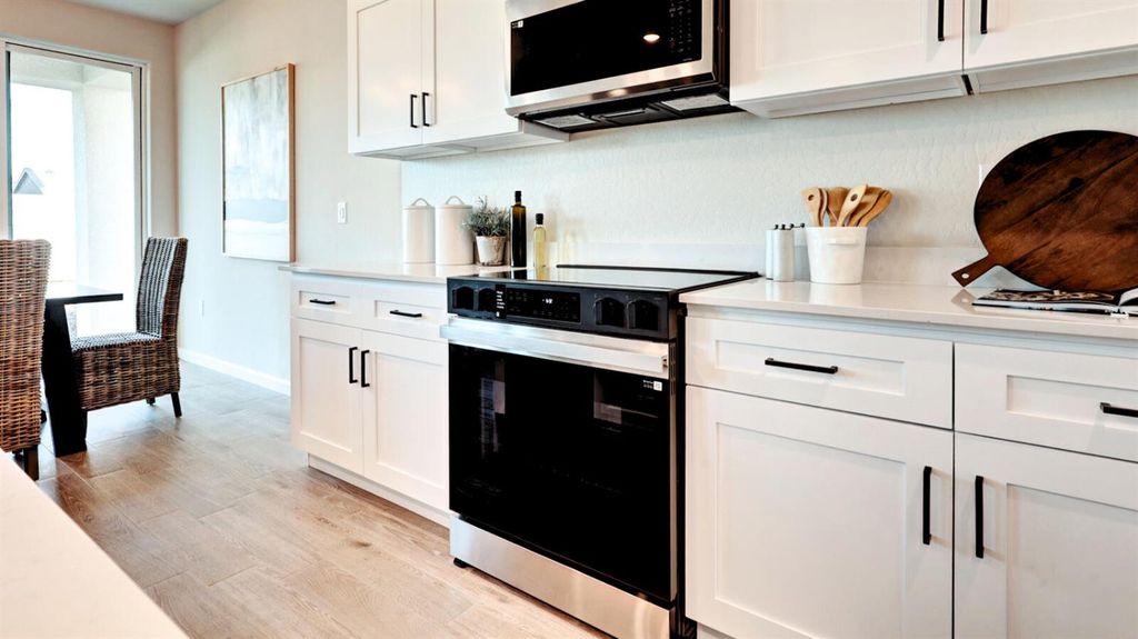 Image 5 of property listing at 4146 N Tisha Avenue, Fresno, CA 93723