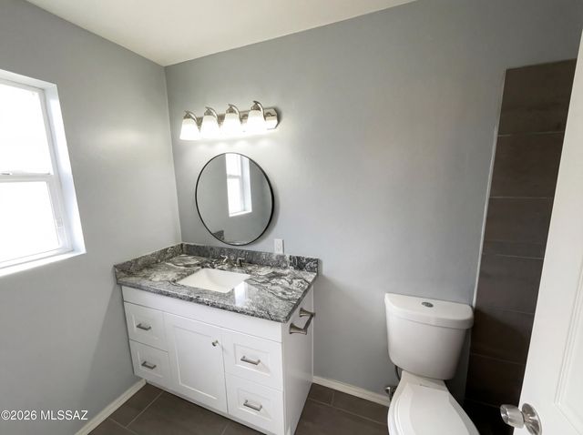 6702 E Scarlett Street, Tucson, AZ 85710