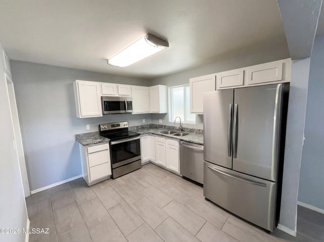 6702 E Scarlett Street, Tucson, AZ 85710