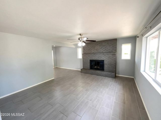 6702 E Scarlett Street, Tucson, AZ 85710