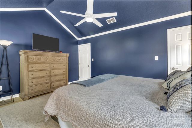 121 Cimarron Drive, Asheville, NC 28803