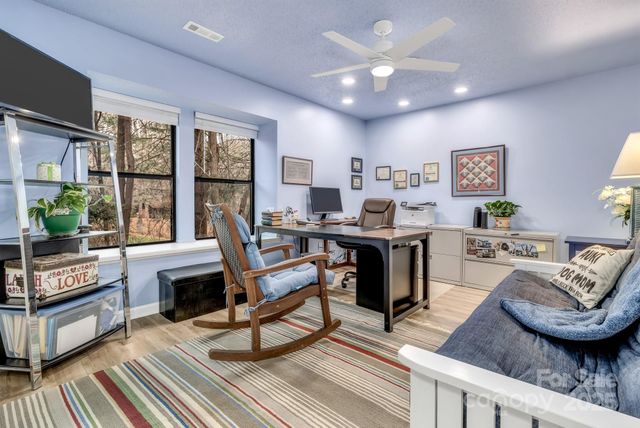 121 Cimarron Drive, Asheville, NC 28803