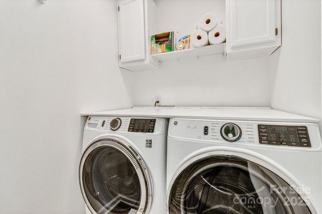 121 Cimarron Drive, Asheville, NC 28803