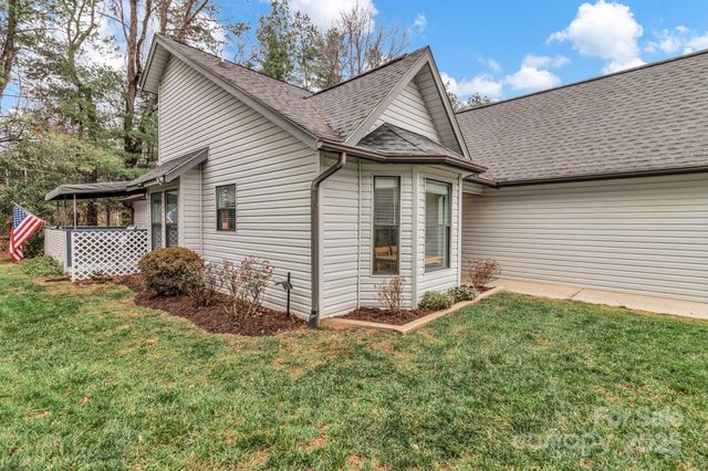 121 Cimarron Drive, Asheville, NC 28803