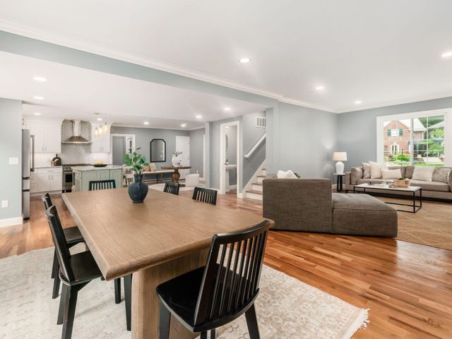 415 Glen Echo Circle, Columbus, OH 43202
