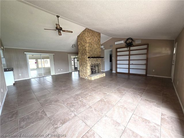 528 Catfish Creek Road, Lake Placid, FL 33852