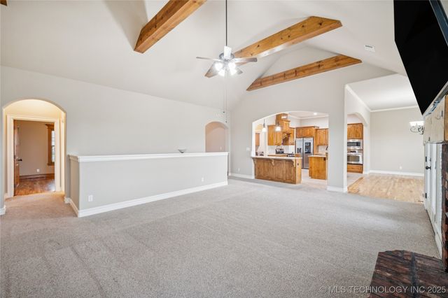 6531 S Ridgeview Road, Owasso, OK 74055