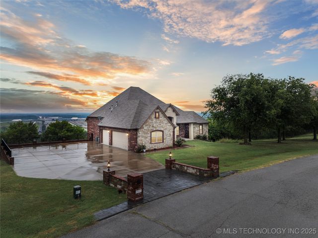 6531 S Ridgeview Road, Owasso, OK 74055