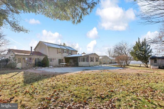 151 HARRINGTON CIR, Willingboro, NJ 08046