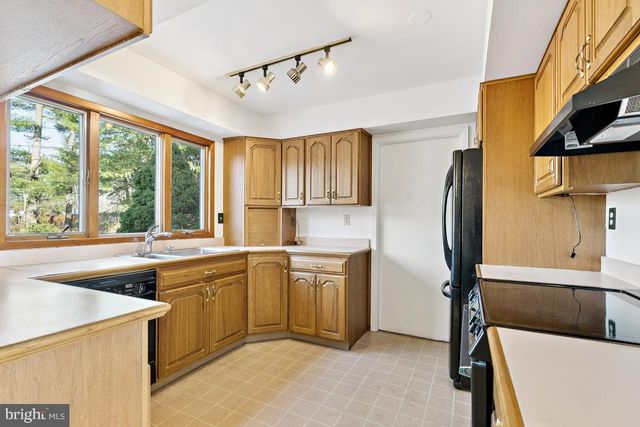 151 HARRINGTON CIR, Willingboro, NJ 08046