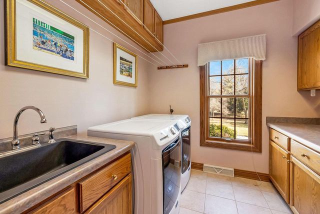 N27W5230 Hamilton ROAD, Cedarburg, WI 53012