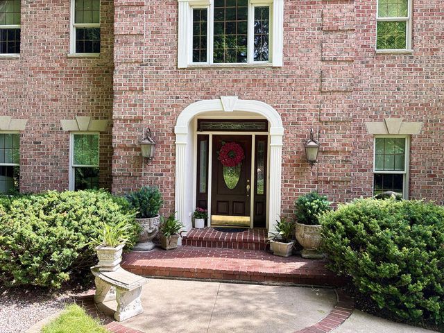 N27W5230 Hamilton ROAD, Cedarburg, WI 53012