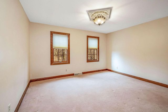 N27W5230 Hamilton ROAD, Cedarburg, WI 53012