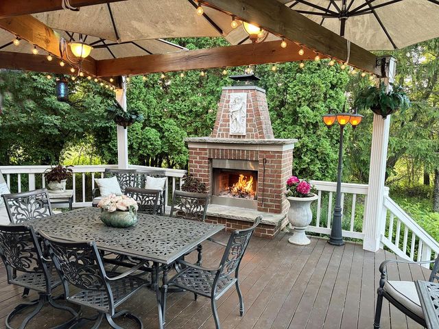 N27W5230 Hamilton ROAD, Cedarburg, WI 53012