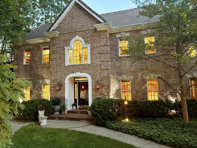 N27W5230 Hamilton ROAD, Cedarburg, WI 53012