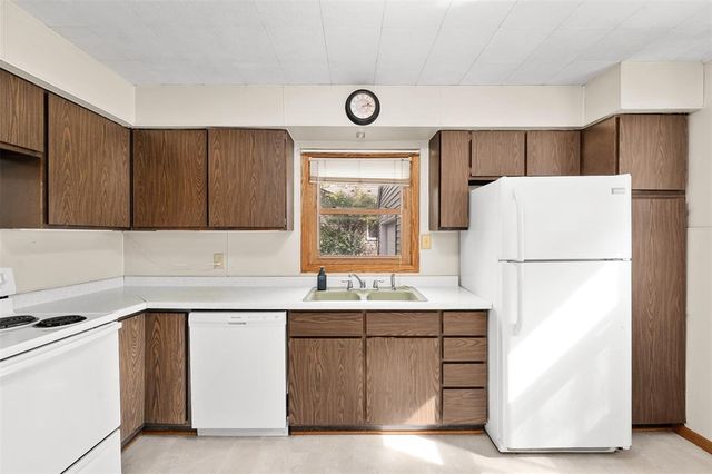 2445 Harrision Street, Eau Claire, WI 54703