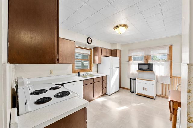 2445 Harrision Street, Eau Claire, WI 54703