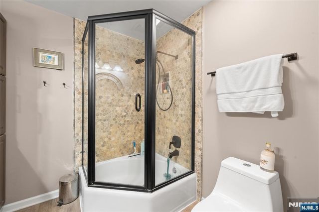 2 Ann S203, Clifton, NJ 07013