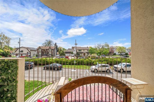 2 Ann S203, Clifton, NJ 07013