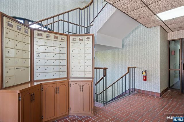 2 Ann S203, Clifton, NJ 07013