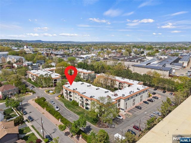 2 Ann S203, Clifton, NJ 07013