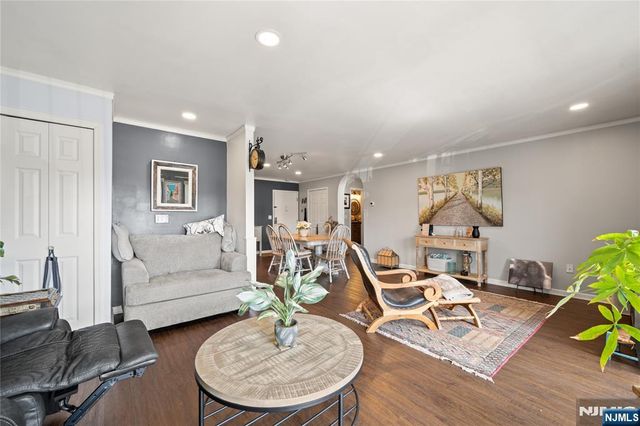 2 Ann S203, Clifton, NJ 07013