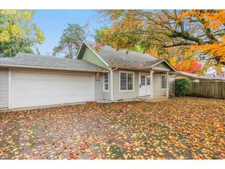 9709 Nw 21ST Ave, Vancouver, WA 98665