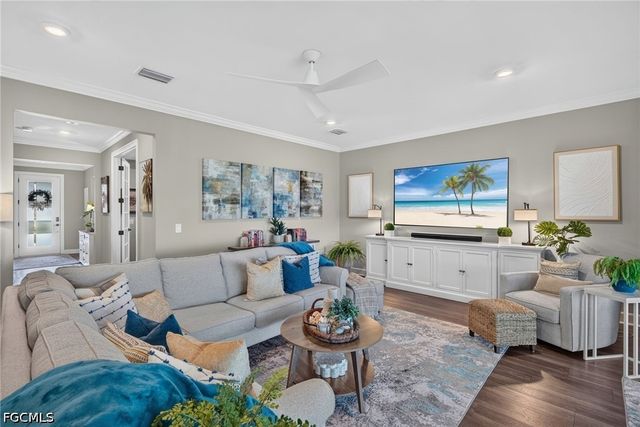 20430 Pebble Glen DR, Estero, FL 33928