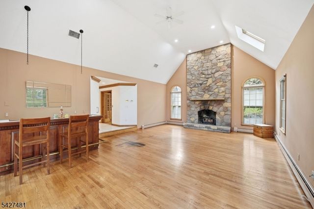 7 Trotters Ln, Mahwah Twp., NJ 07430