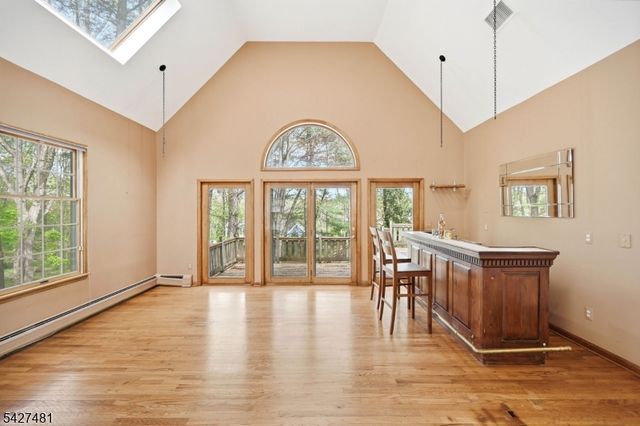 7 Trotters Ln, Mahwah Twp., NJ 07430