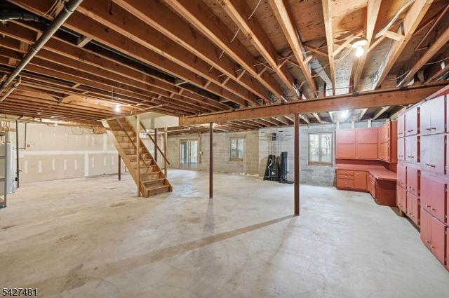 7 Trotters Ln, Mahwah Twp., NJ 07430