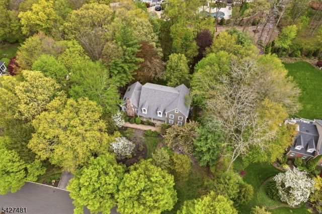 7 Trotters Ln, Mahwah Twp., NJ 07430