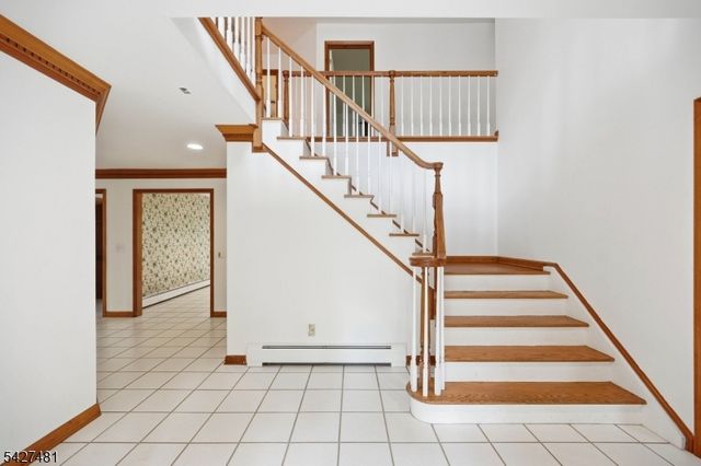 7 Trotters Ln, Mahwah Twp., NJ 07430