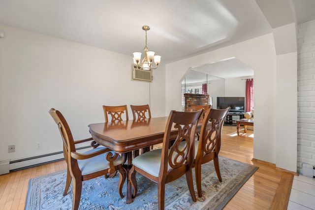 59 Spruce St, Bridgewater, MA 02324